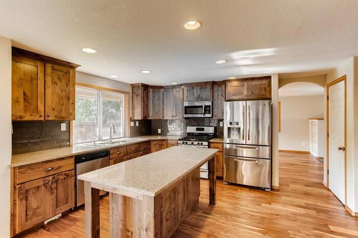 14914 Northwest 25th Avenue - Photo 2 of 17