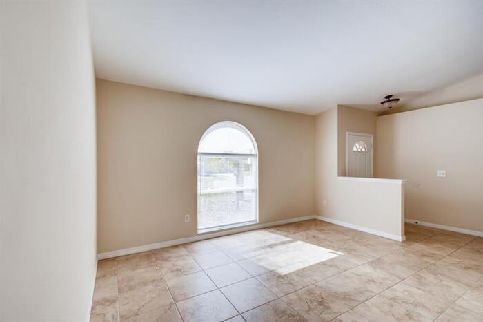 9719 Glenpointe Drive - Photo 3 of 17