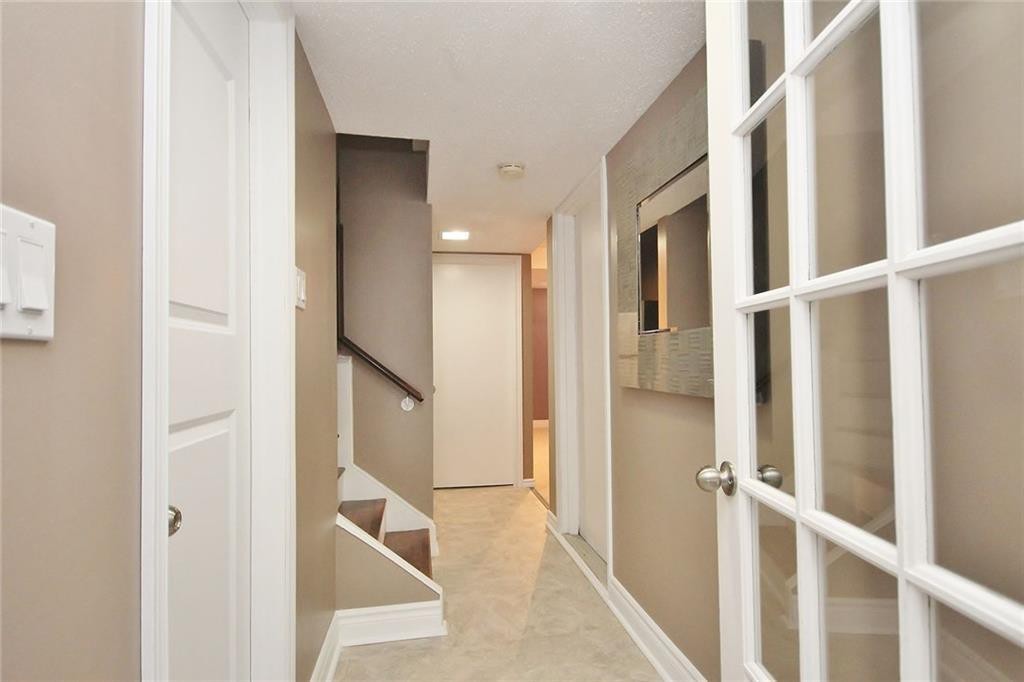 284 Dalehurst Drive - Photo 3 of 21