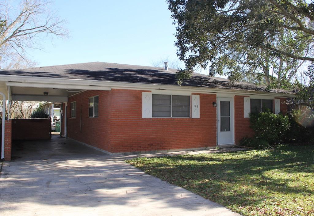 148 Ashley Street - Photo 2 of 17