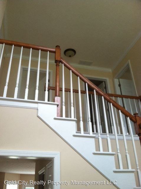 338 Trinity Drive - Photo 3 of 46