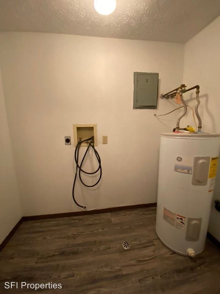 32340 South Lane - Photo 3 of 7