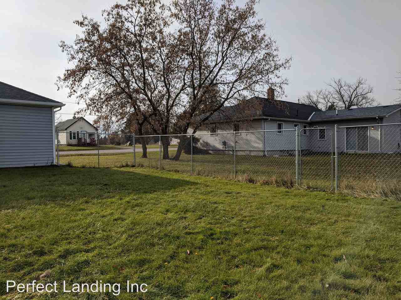 219 E Main St - Photo 2 of 11