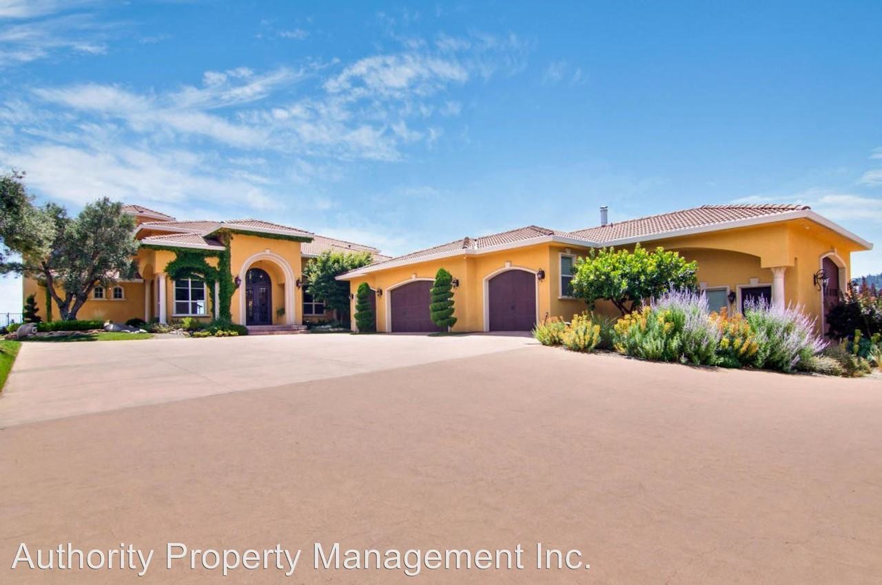 11333 S Fork Lookout Road - Photo 2 of 34