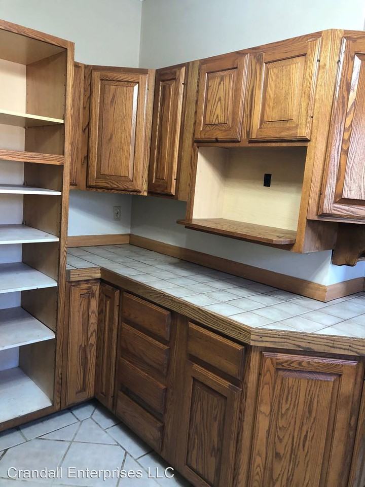 1931 Underwood Street - Photo 3 of 11