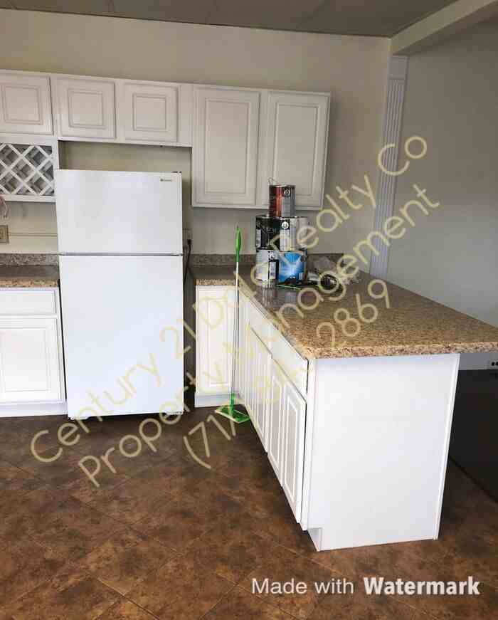 1401 2nd Avenue - Photo 3 of 13