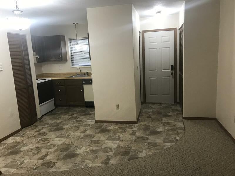 14 Pepperwood Court - Photo 2 of 13