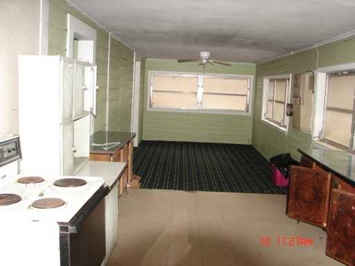 7811 Gail Dr - Photo 3 of 3