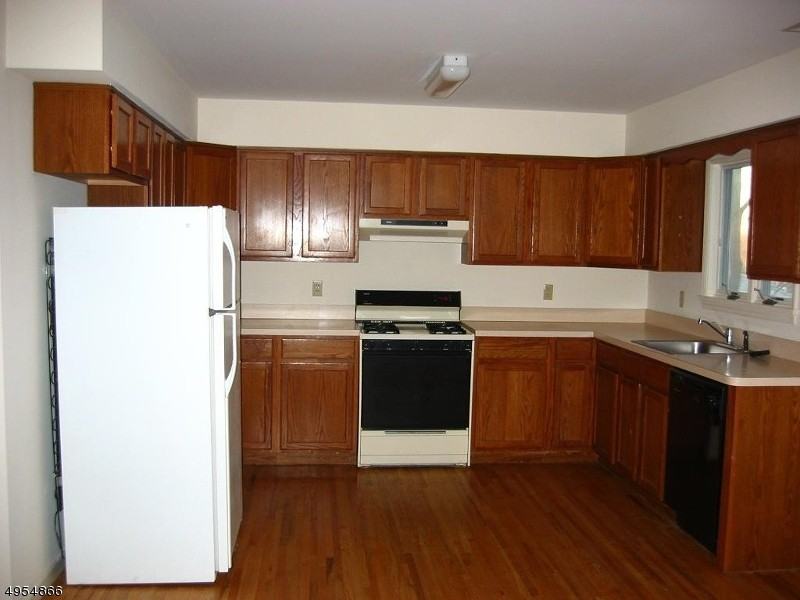 2B 2b Magnolia Ct - Photo 3 of 11