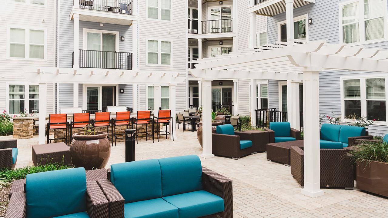 119 Searing Avenue - Photo 2 of 42