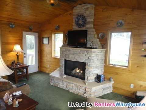 110 Lakeshore Dr - Photo 3 of 15