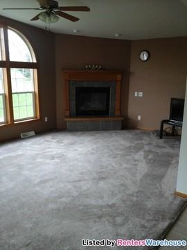 553 270th St - Photo 3 of 10