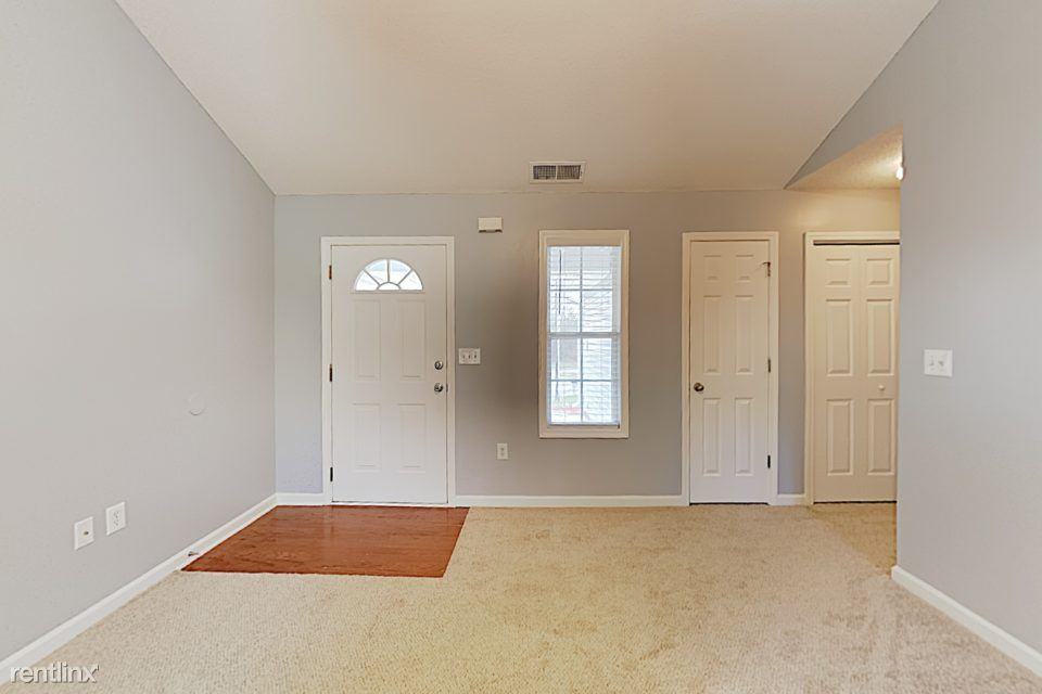 383 Pleasant Forest Drive - Photo 3 of 17