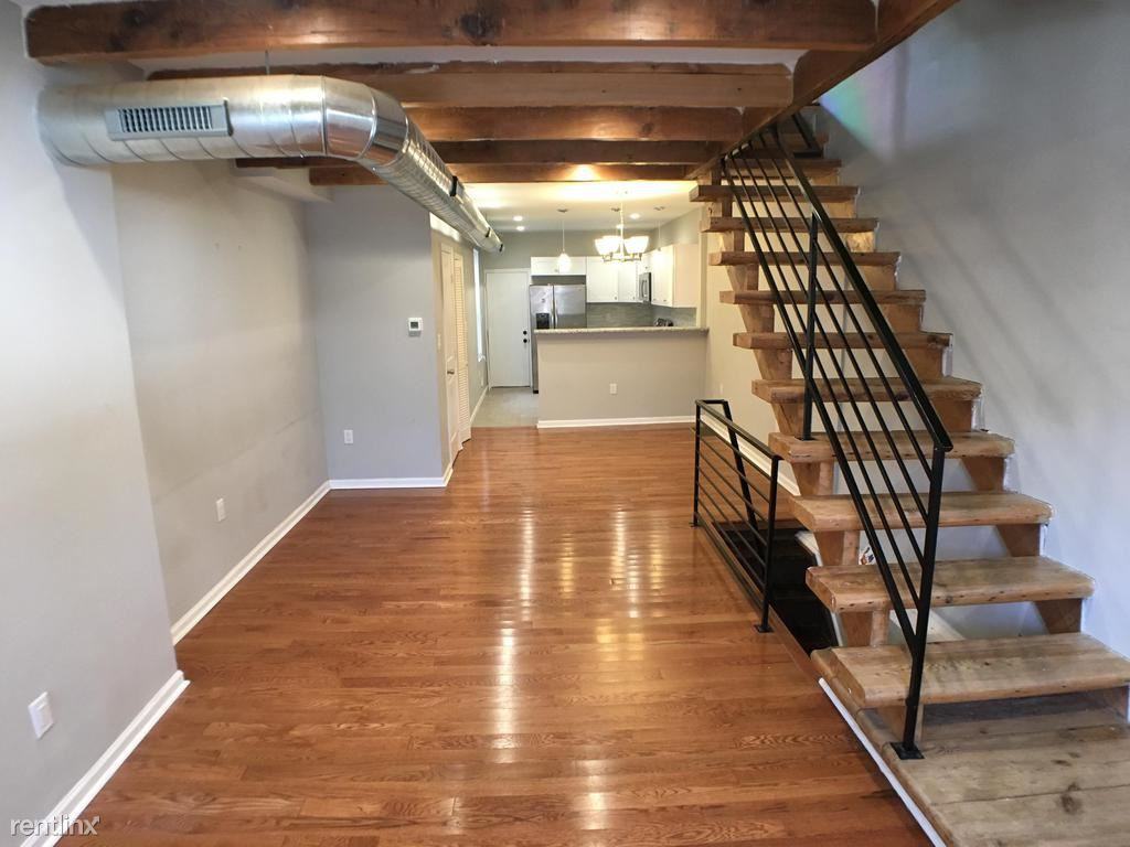 608 Brooklyn St - Photo 3 of 15