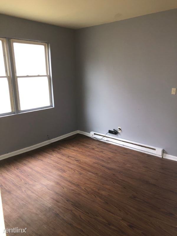 418 N 7th St 1 - Photo 2 of 11