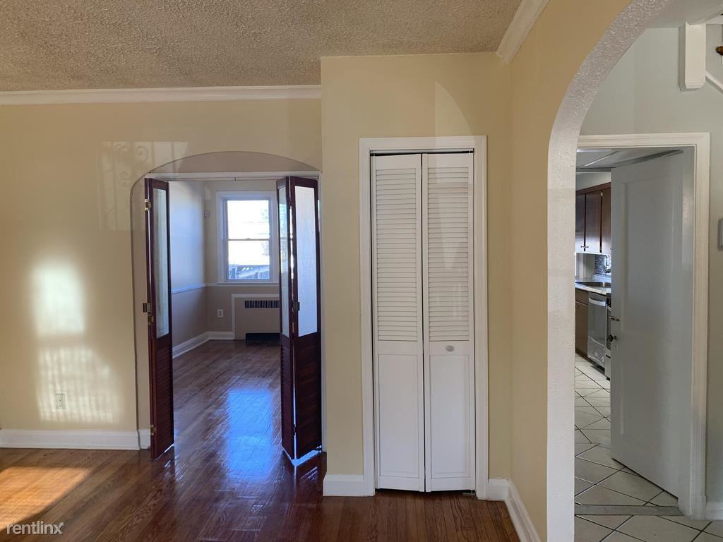 3814 Dolfield Ave - Photo 3 of 20