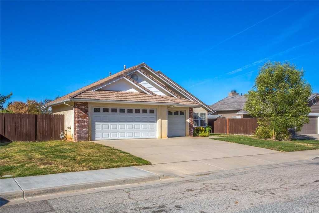 1062 Cling Way - Photo 2 of 21