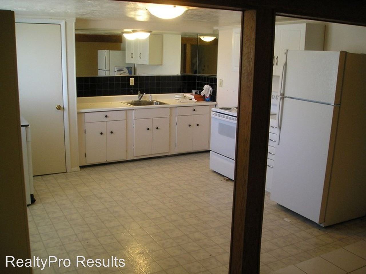 1177 E 8600 South Upstairs Basement Apartments For Rent In Sandy