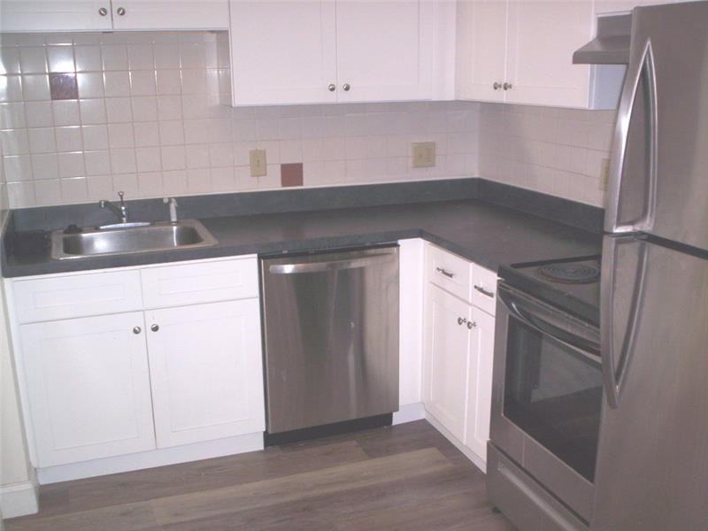 148 Newbury Ave. - Photo 2 of 24