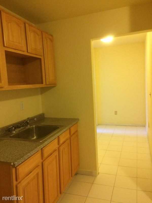 27 Chestnut St. 1 - Photo 2 of 10