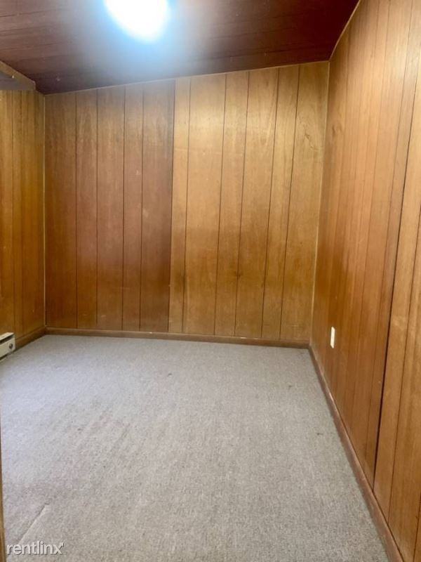 33156 1/2 1/2 Hunt Dr Coach House - Photo 2 of 7