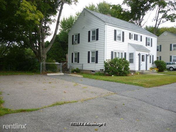 129 Uncatena Ave - Photo 2 of 16
