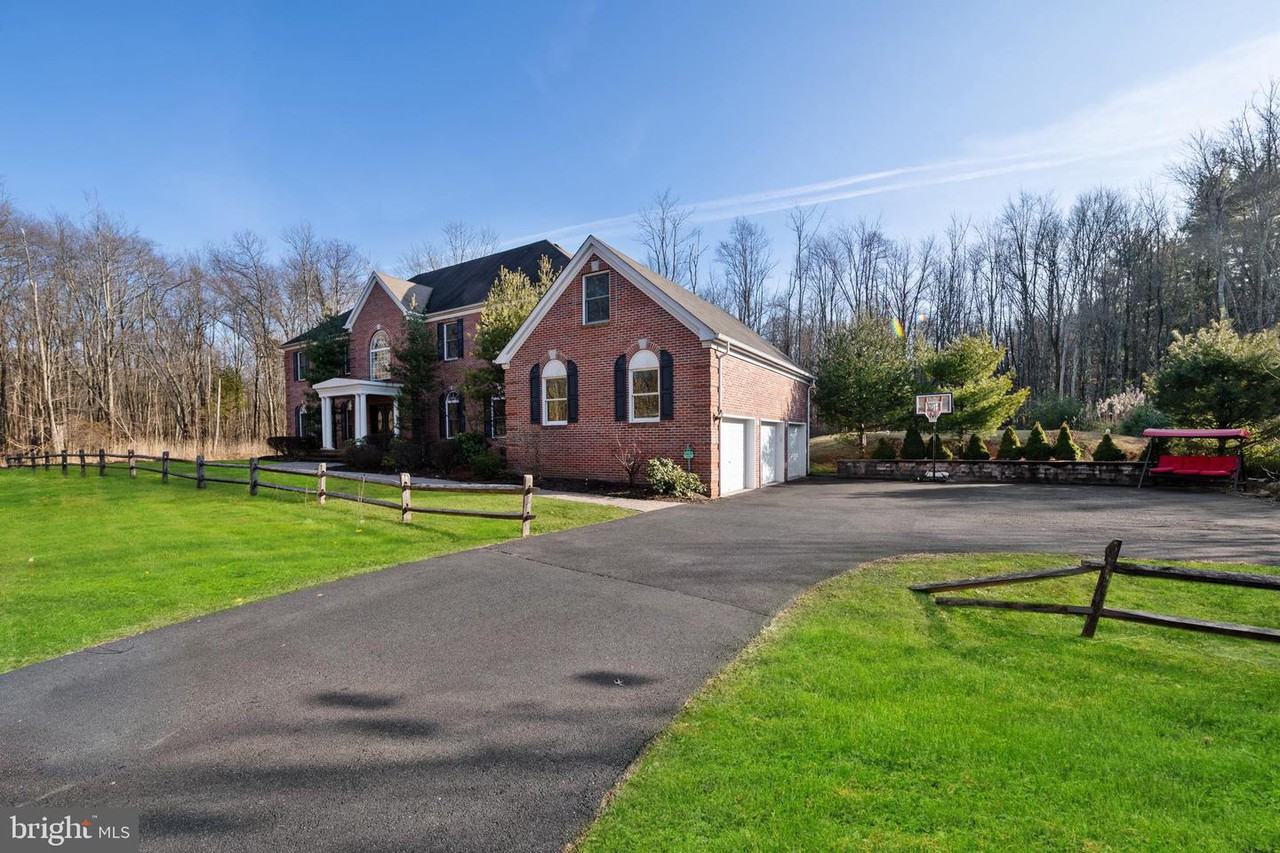 502 Cherry Valley Rd - Photo 3 of 39