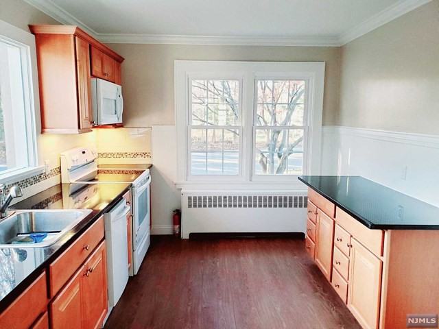 5574 Berkshire Valley Road - Photo 2 of 7