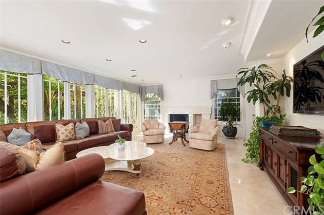 5 Leesbury Court - Photo 2 of 24