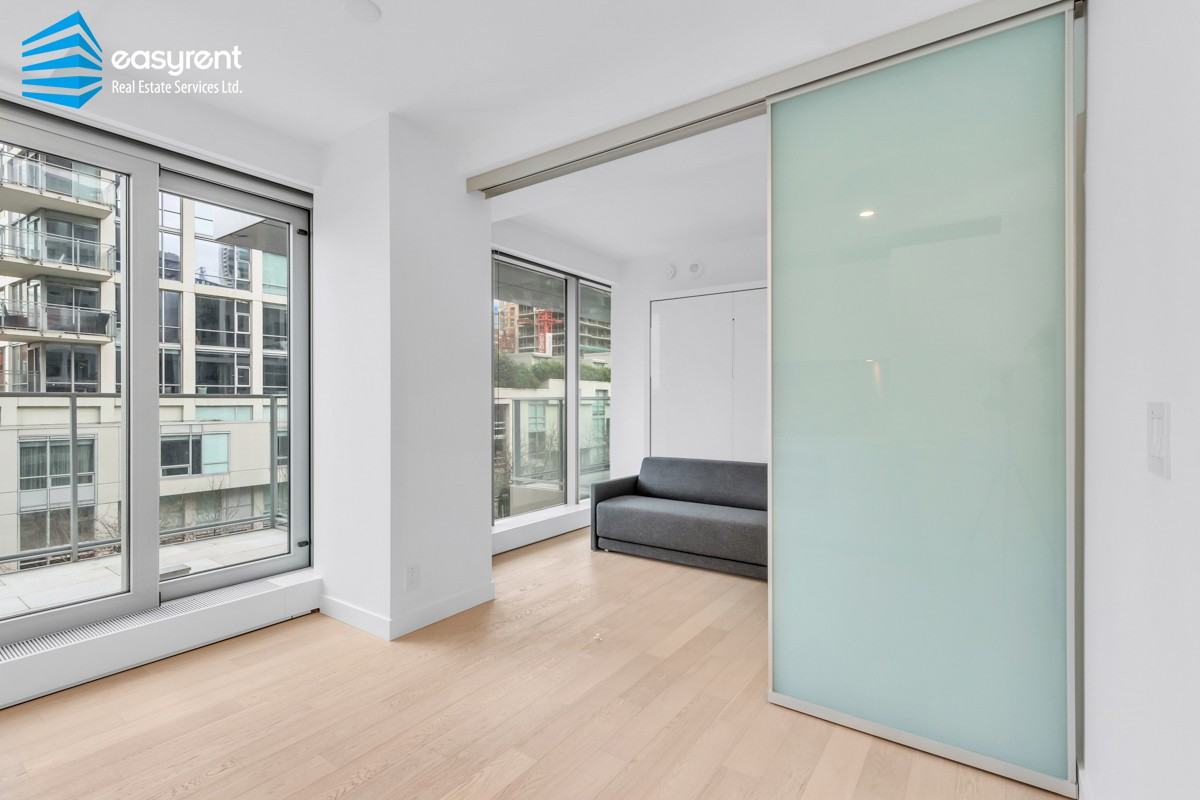 1480 Howe Street - Photo 5 of 37