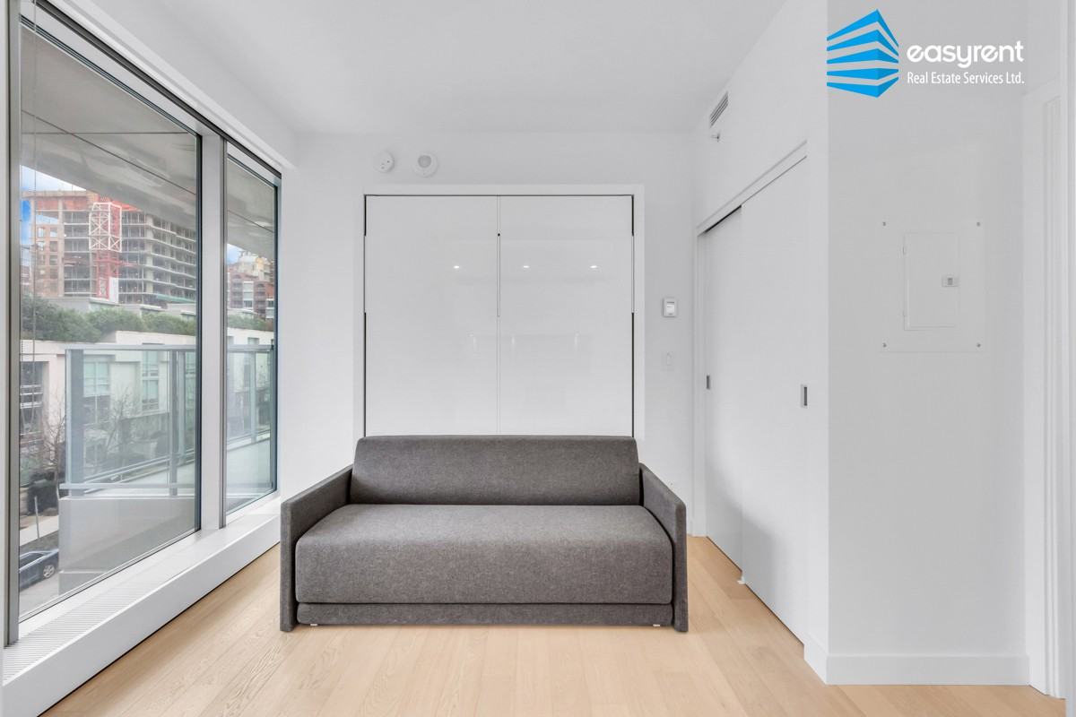 1480 Howe Street - Photo 6 of 37