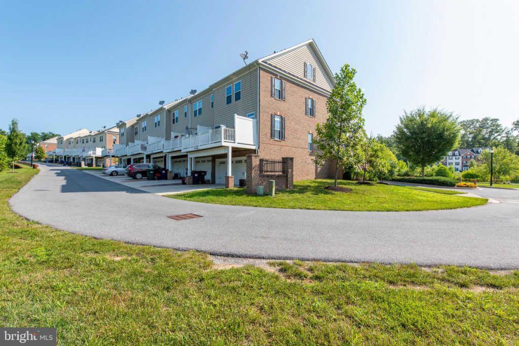 7608 Willow Bottom Rd - Photo 3 of 35