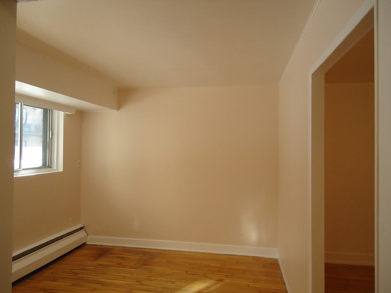 4220 Boulevard Saint Joseph - Photo 3 of 11