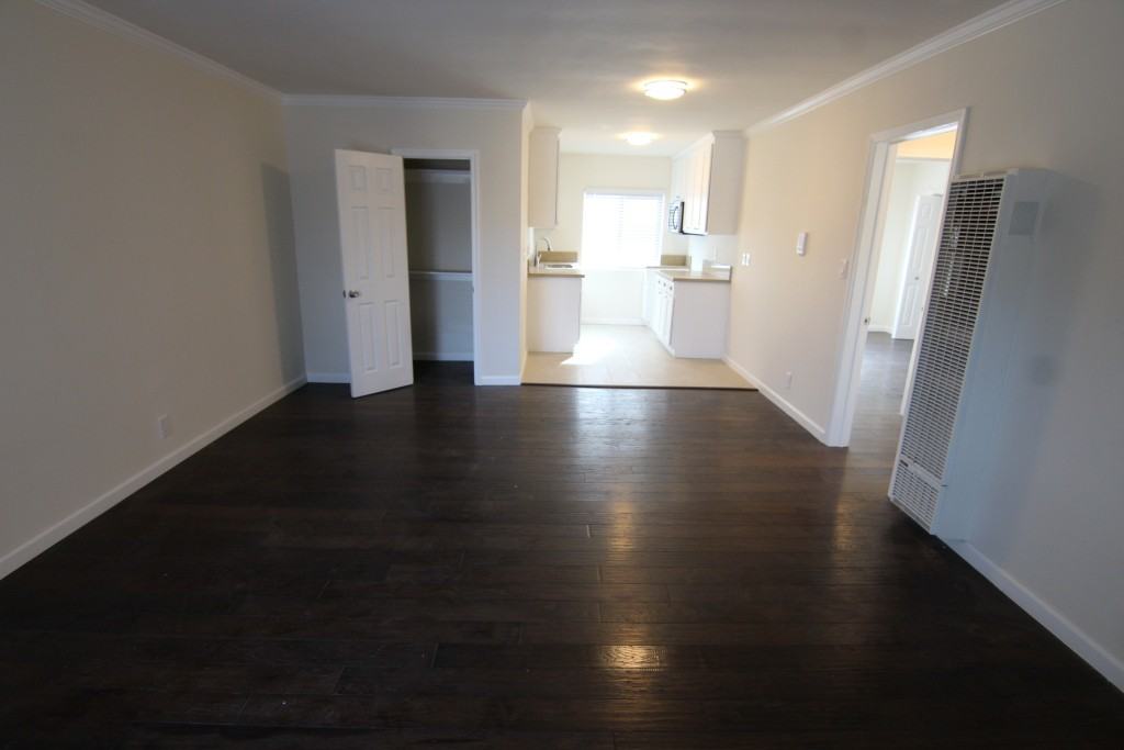 W. 39th St. & Normandie Ave. - Photo 3 of 25