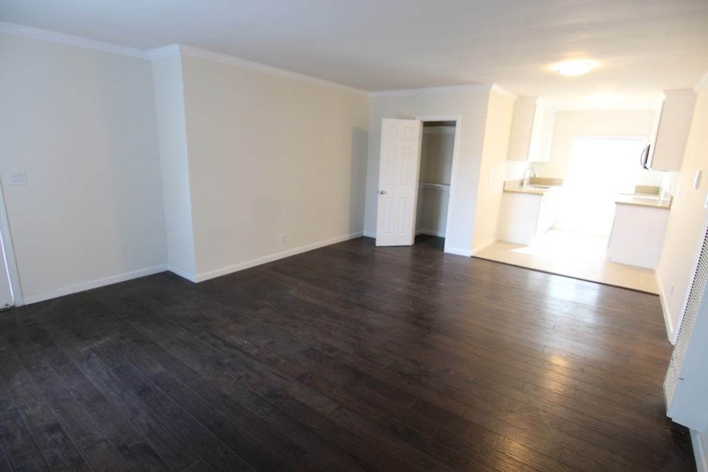 W. 39th St. & Normandie Ave. - Photo 6 of 25