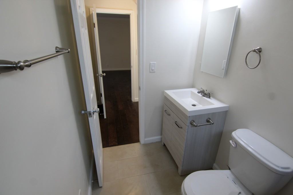 W. 39th St. & Normandie Ave. - Photo 7 of 25