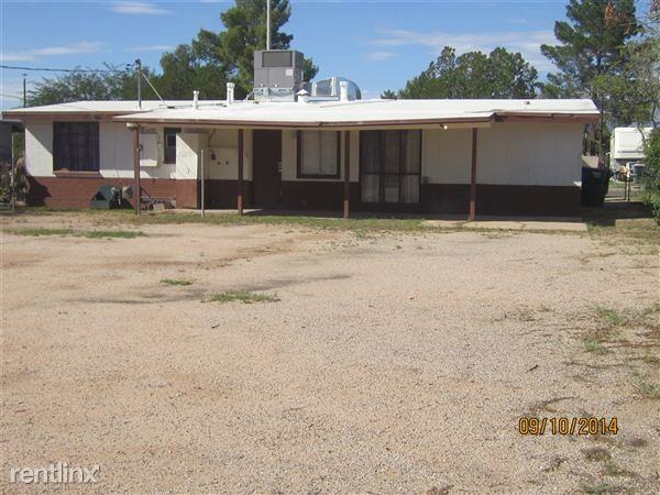 4026 E 32nd St - Photo 2 of 10