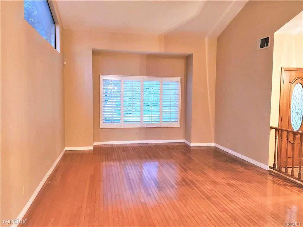 5530 Alfredo Ct - Photo 2 of 10