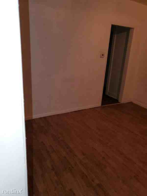 14012 Strathmore Ave Down - Photo 2 of 4