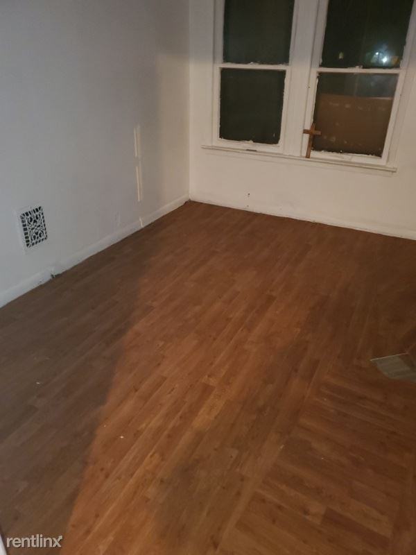 14012 Strathmore Ave Down - Photo 3 of 4