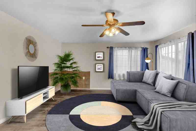 5828 Sierra Ave - Photo 2 of 11