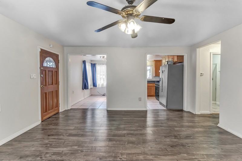 5828 Sierra Ave - Photo 3 of 11