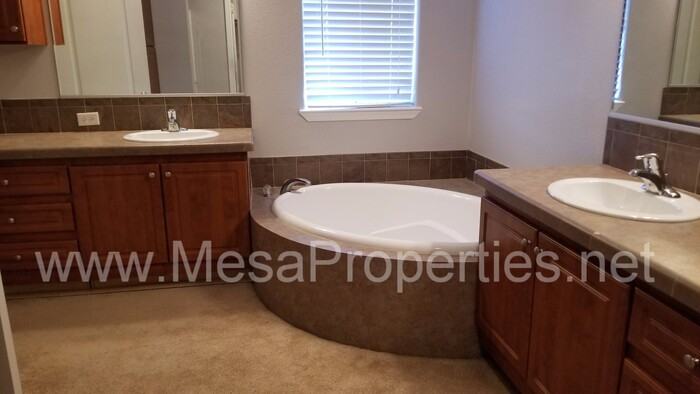 5474 Yucca Terrace Drive - Photo 2 of 33