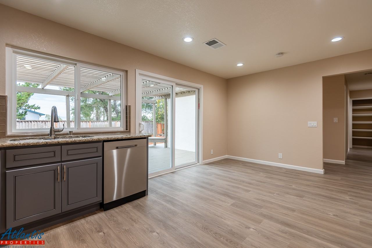 2699 Flint Avenue - Photo 3 of 11
