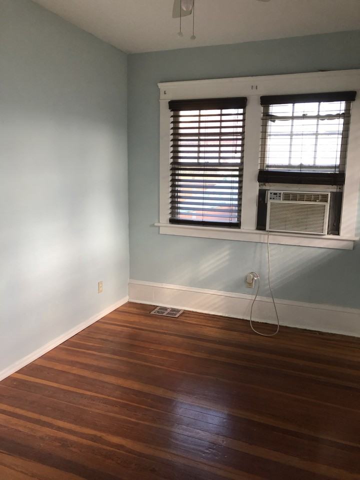 Goodall Ave #4 - Photo 5 of 6