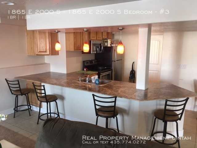 1865 E 2000 S - 1865 E 2000 S Bedroom #3 - Photo 3 of 12