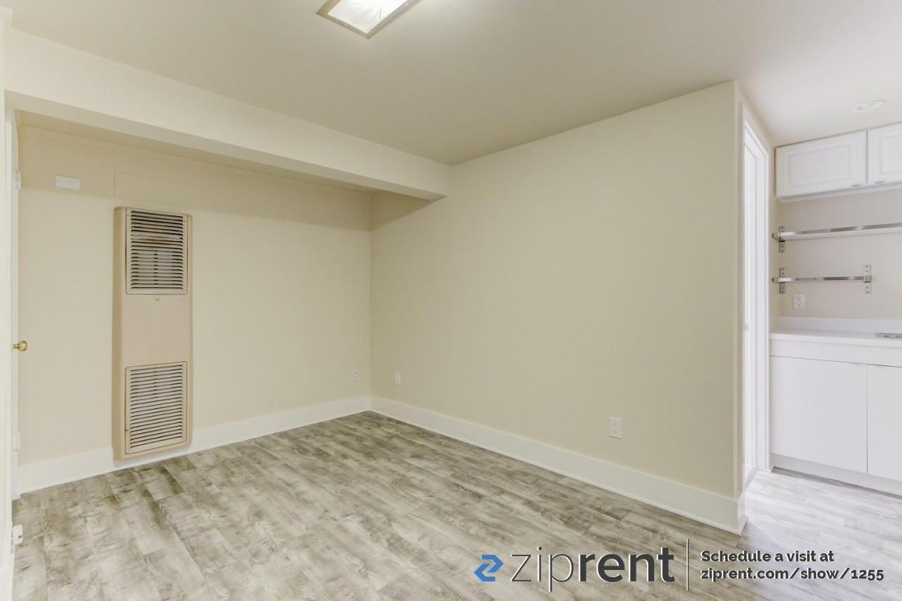 1311 28th Ave - Photo 3 of 15