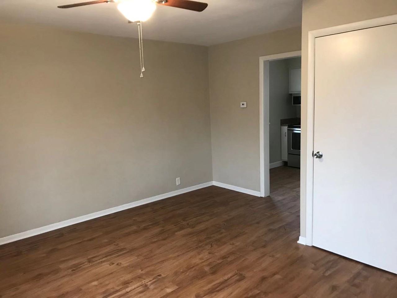 715 W Wiley Ave - Photo 3 of 16