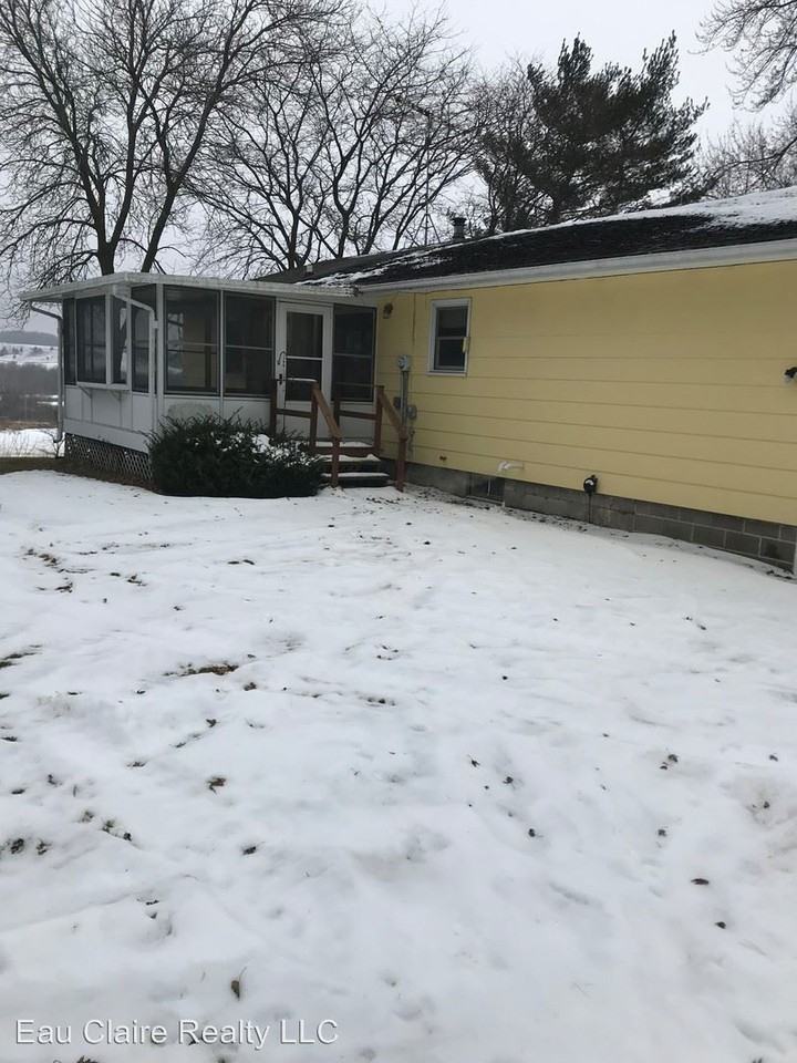 N46484 Julson Rd. - Photo 3 of 10