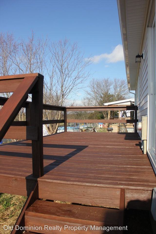 119 West Gate Road - Photo 3 of 15